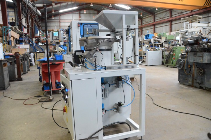 Usado Alimentador vibratorio DIETZ ROLLWA Z F E (W703173) #V-25