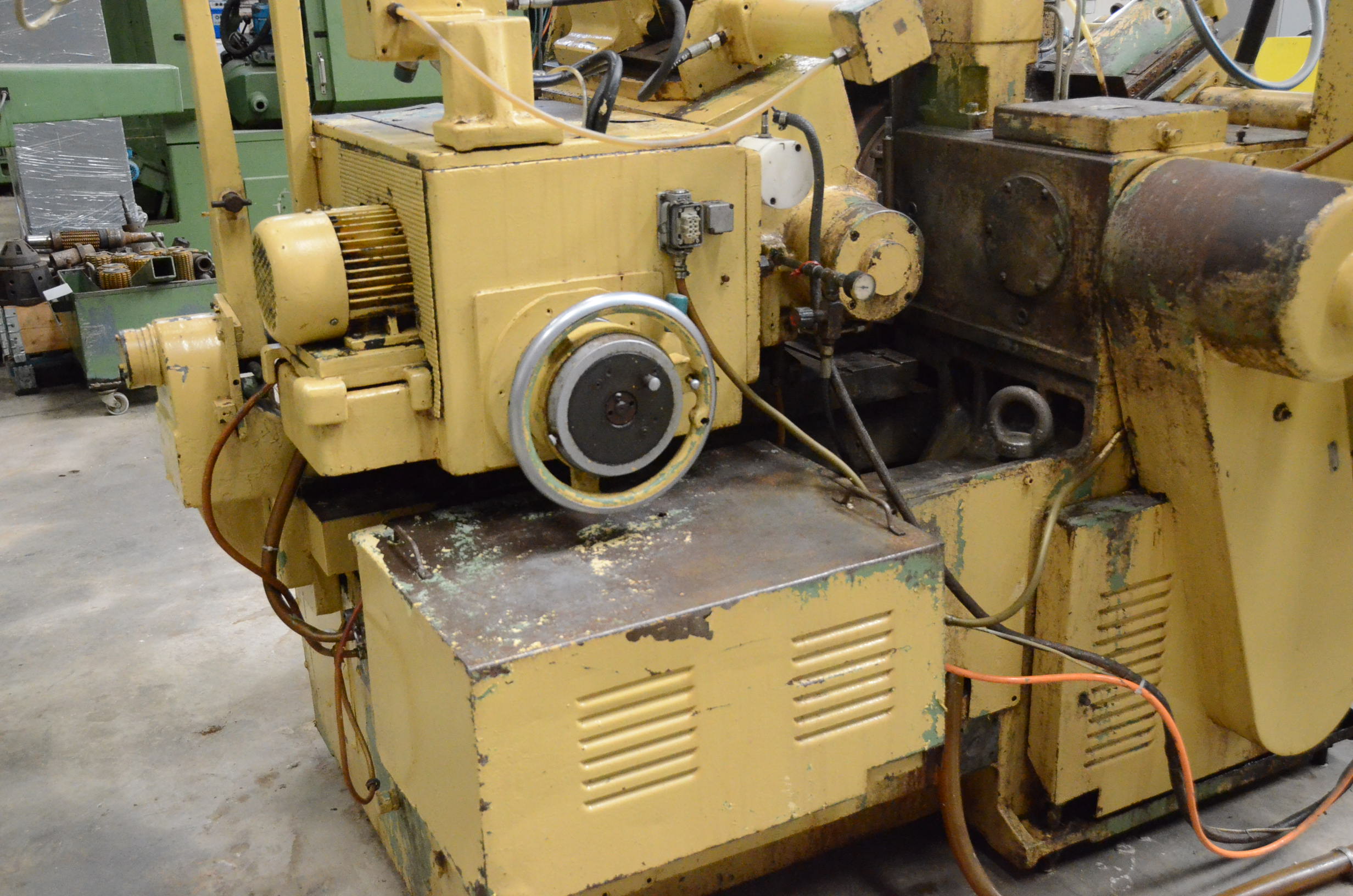 Usado Rectificadora sin Centros CINCINNATI 2M2 #4539