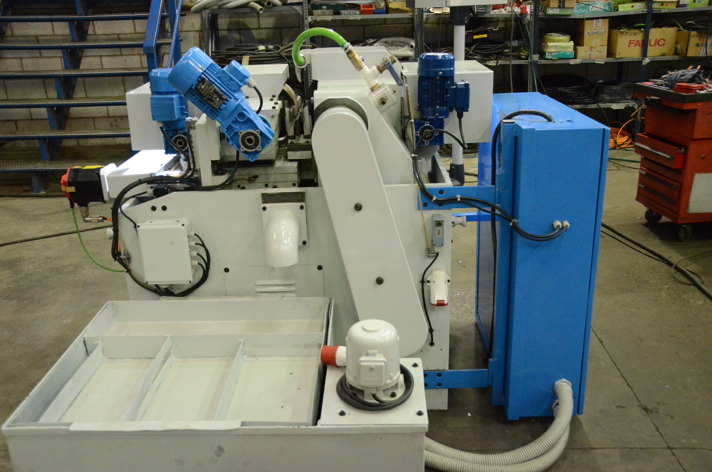 Usado Rectificadora sin Centros SENY R-60-H #R24-01