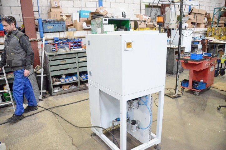 Usado Alimentador vibratorio DIETZ ROLLWA Z F E (W703173) #V-25