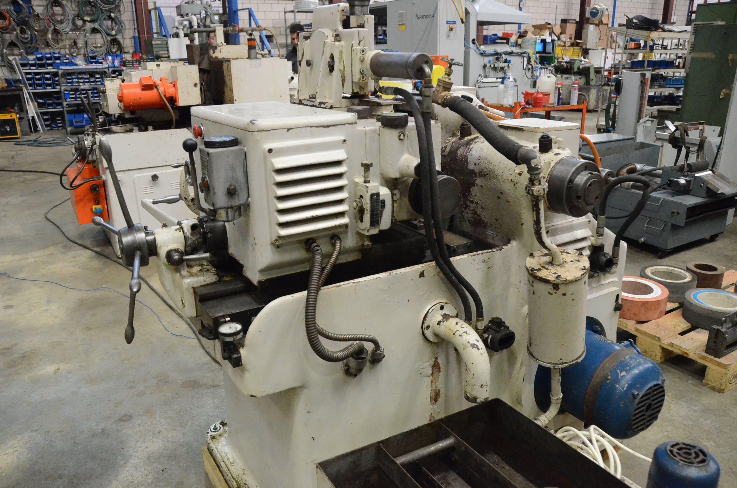 Usado Rectificadora sin Centros HAHN&KOLB Multimat #4541