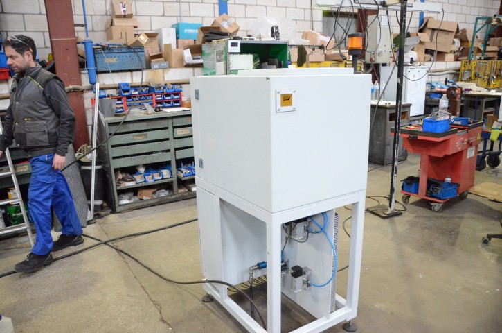 Usado Alimentador vibratorio DIETZ ROLLWA Z F E (W703173) #V-25