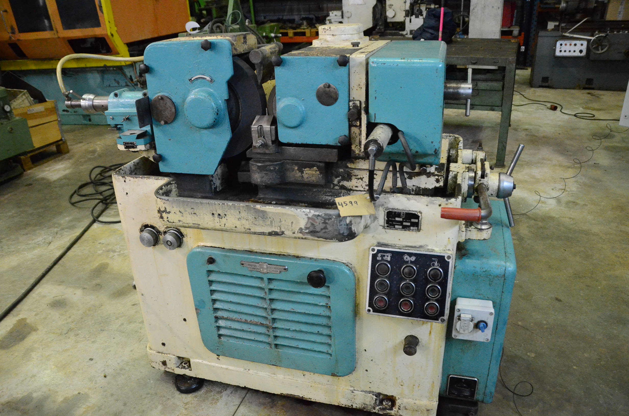 Usado Rectificadora sin centros ESTARTA 301 #4599