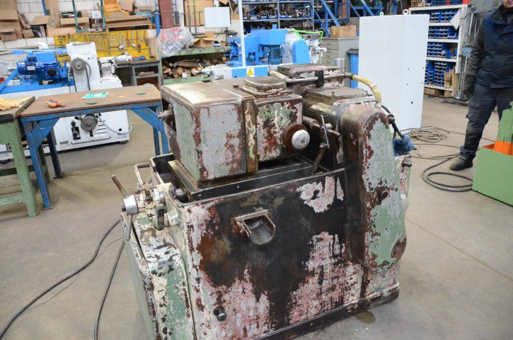 Usado Rectificadora sin centros ESTARTA 301 #4637