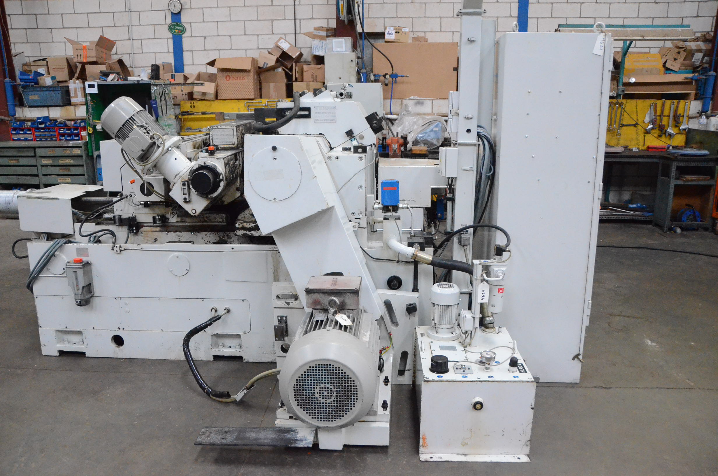 Usado Rectificadora sin centros ESTARTA 323 #4624