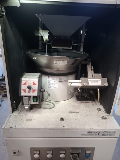 Usado Alimentador vibratorio DIETZ ROLLWA Z F E #V-2