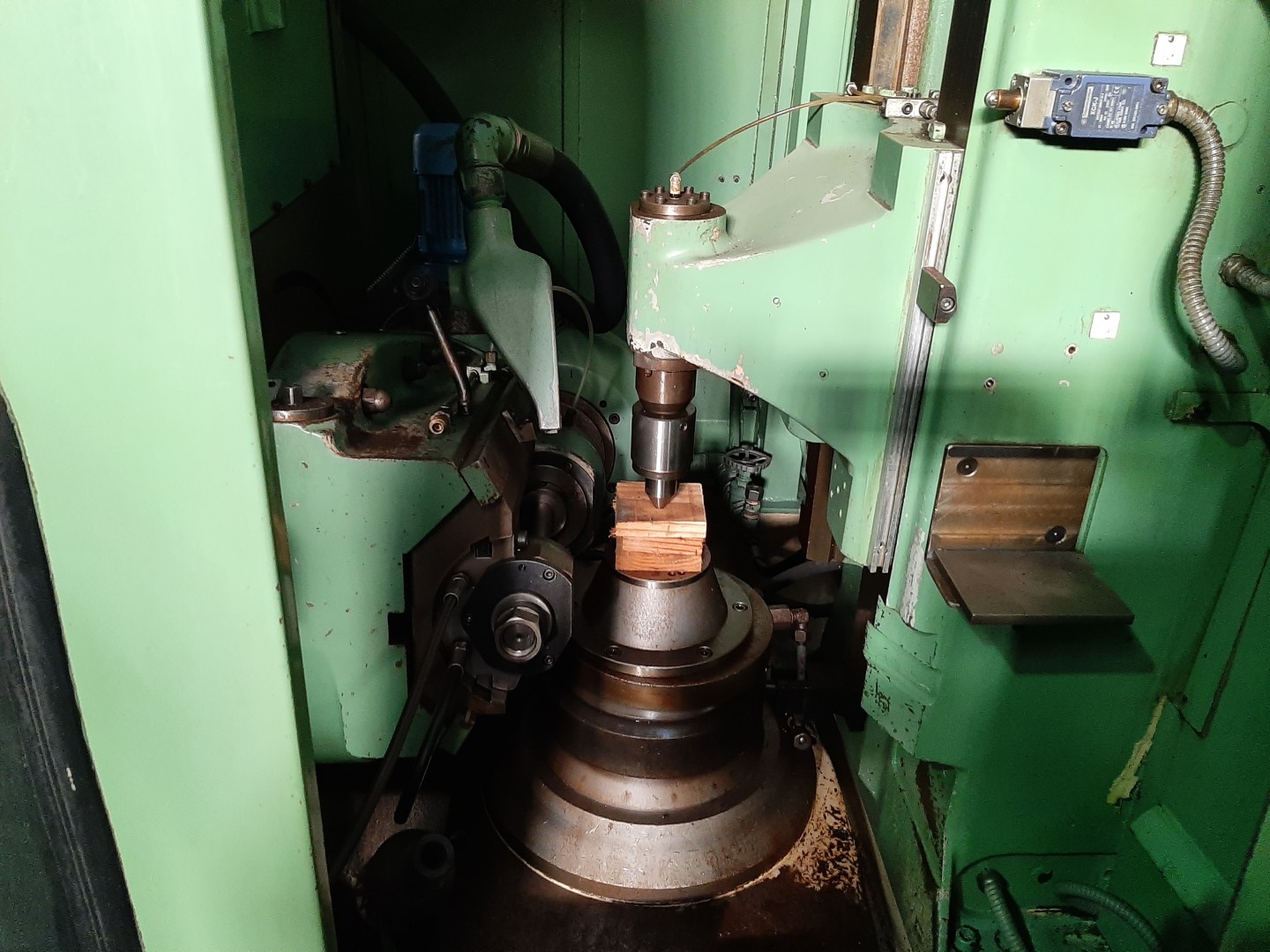 Usado Talladoras de Fresa Madre PFAUTER PA 210 CNC #4489
