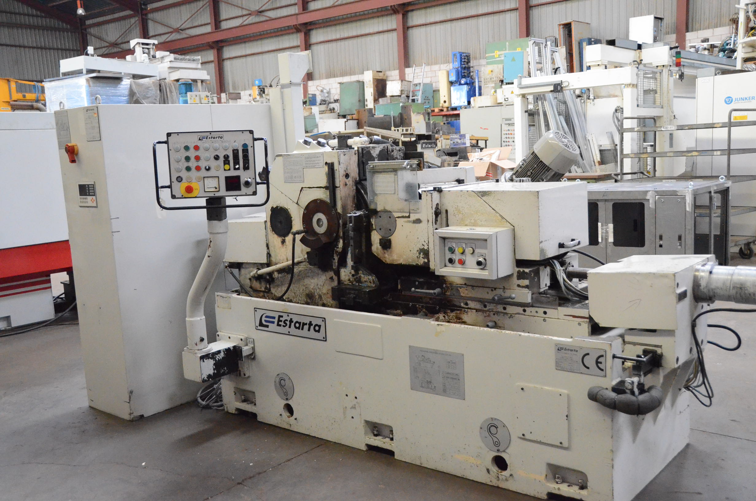 Usado Rectificadora sin centros ESTARTA 323 #4624