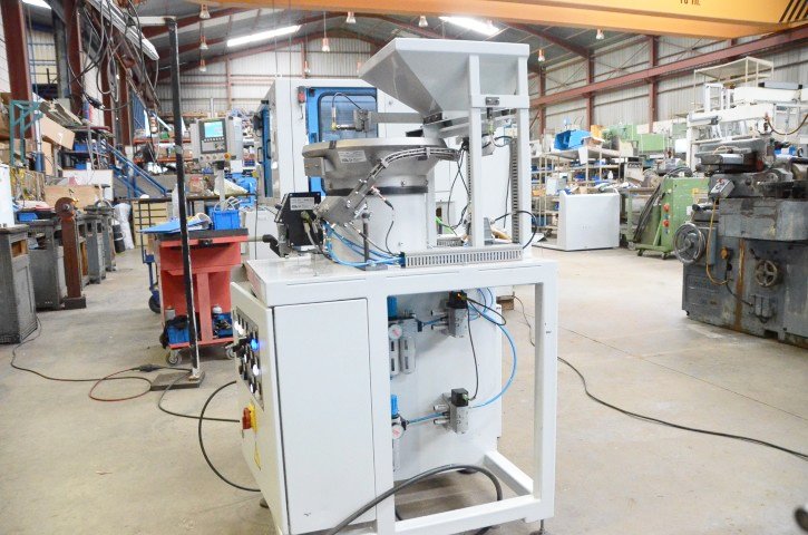 Usado Alimentador vibratorio DIETZ ROLLWA Z F E (W703173) #V-25