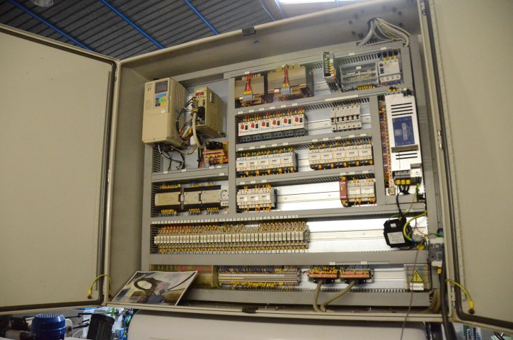 Usado Talladoras de Cortador DEMM SRI 220 CNC #4490