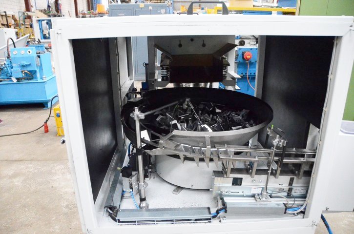 Usado Alimentador vibratorio DIETZ ROLLWA FFT #V-26