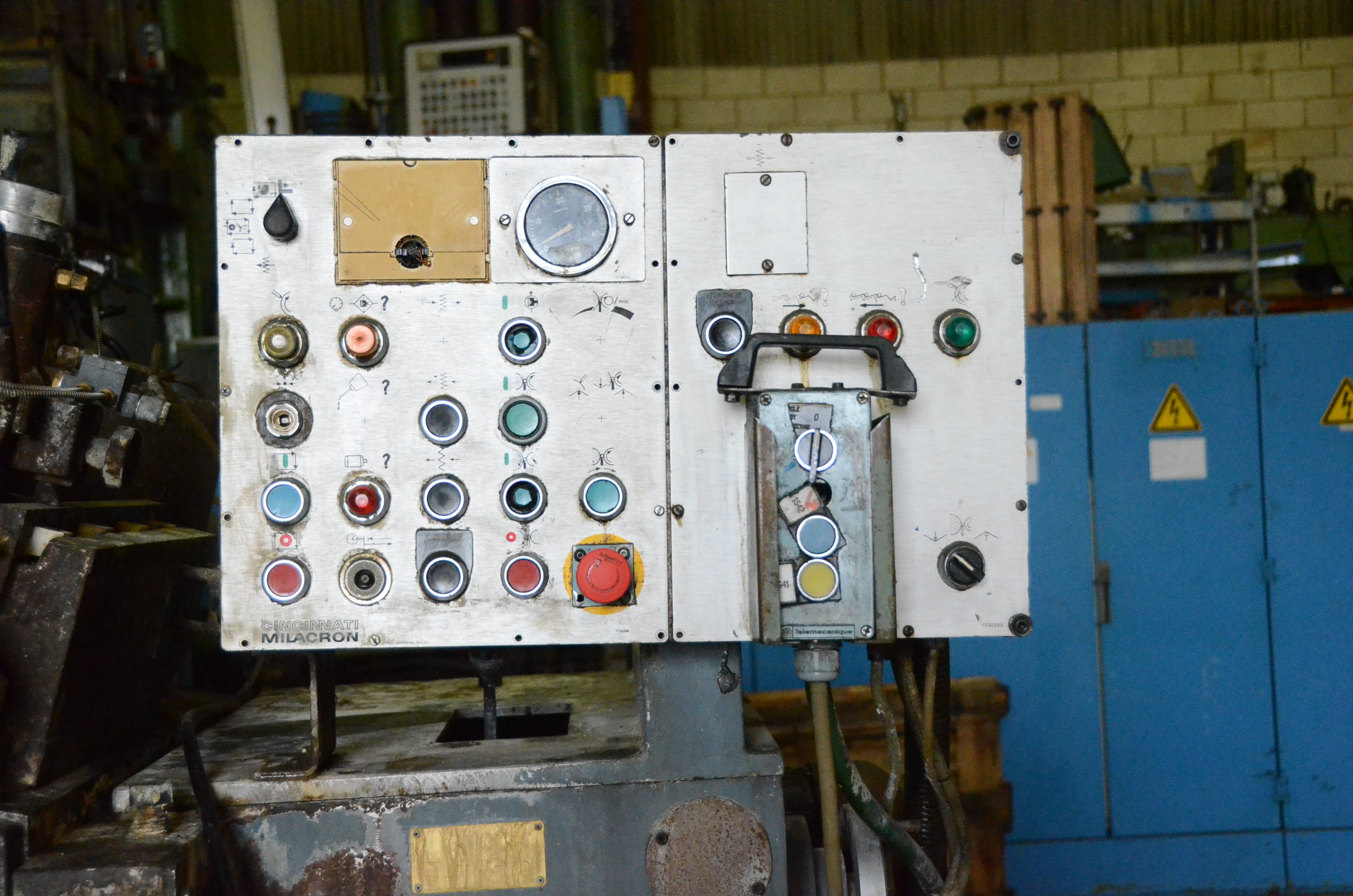 Usado Rectificadora sin centros CINCINNATI 3 300 #4554