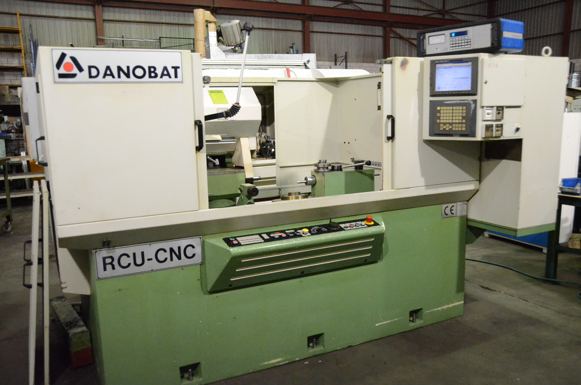 Usado Rectificadora Cilíndrica Universal DANOBAT RCU CNC #4596