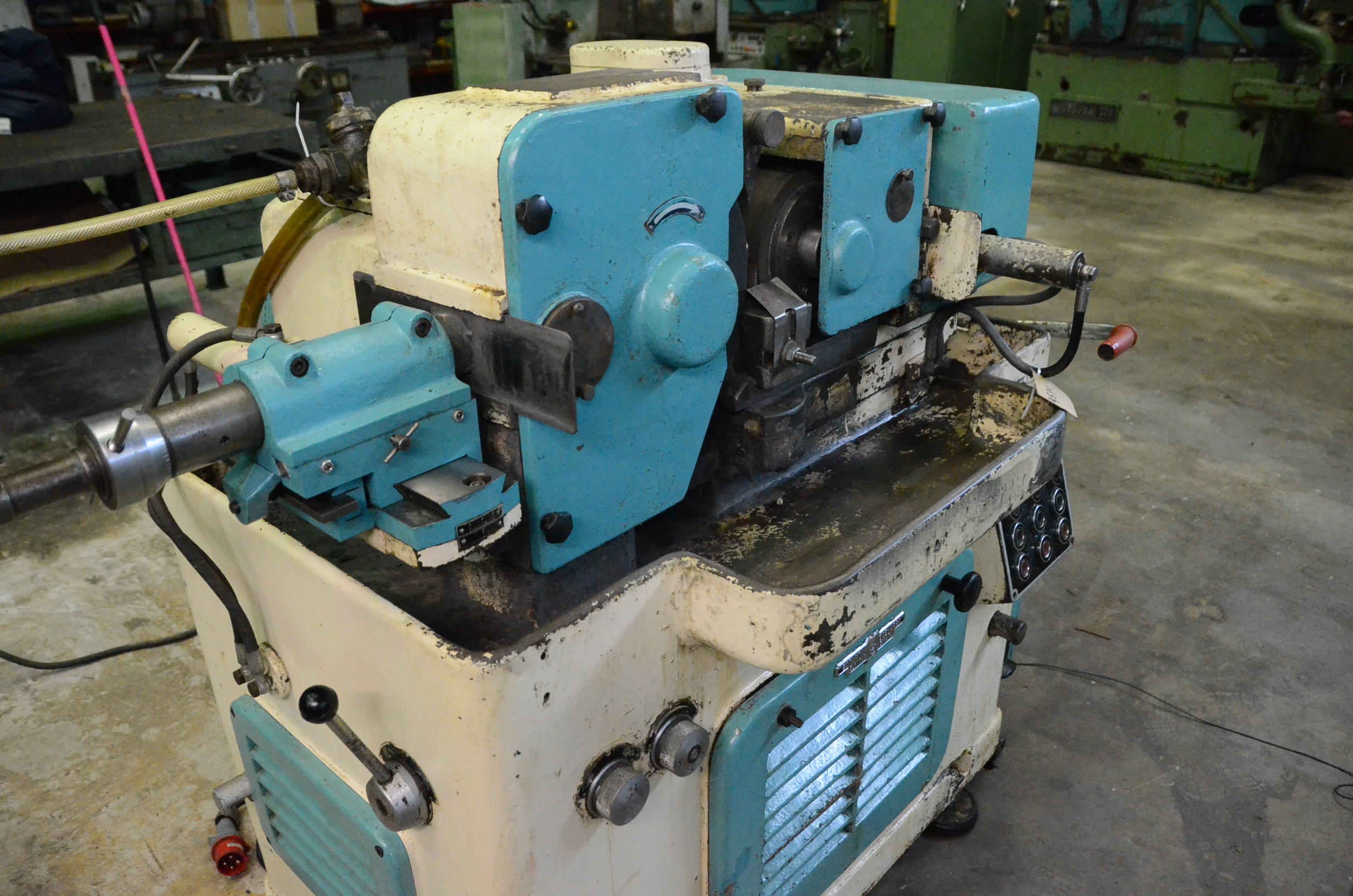 Usado Rectificadora sin centros ESTARTA 301 #4599