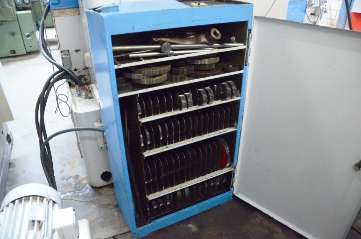 Usado Talladoras de Cortador DEMM SRI 220 CNC #4490