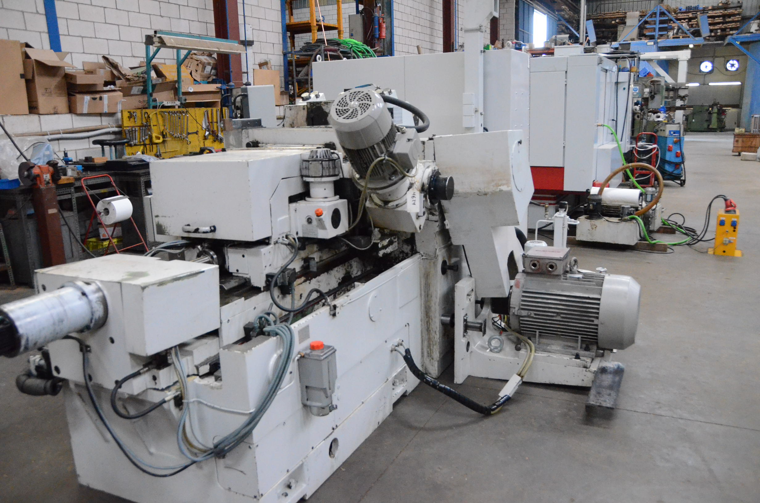 Usado Rectificadora sin centros ESTARTA 323 #4624