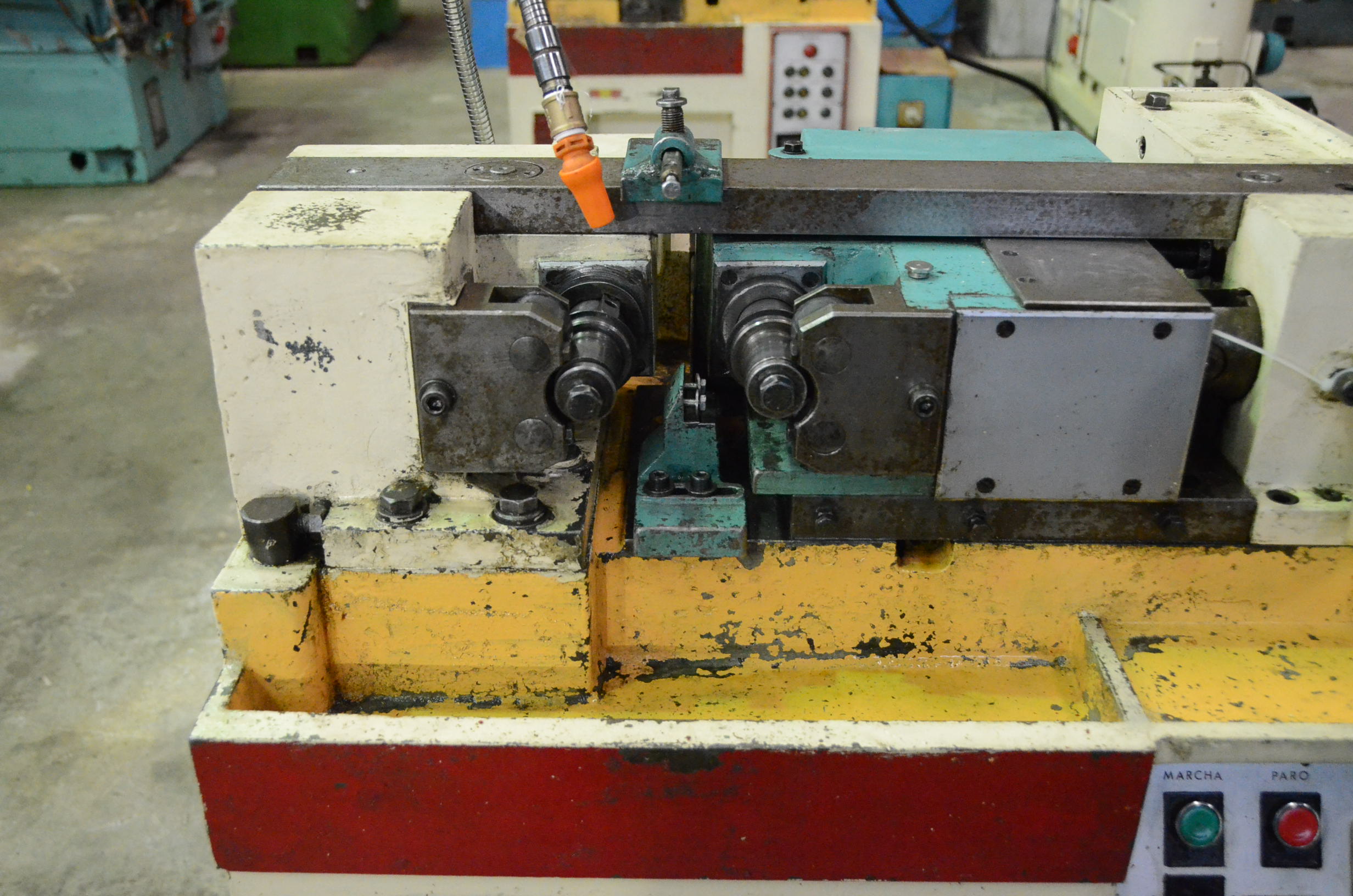 Usado Laminadora de roscas SENY D-30 E #4607