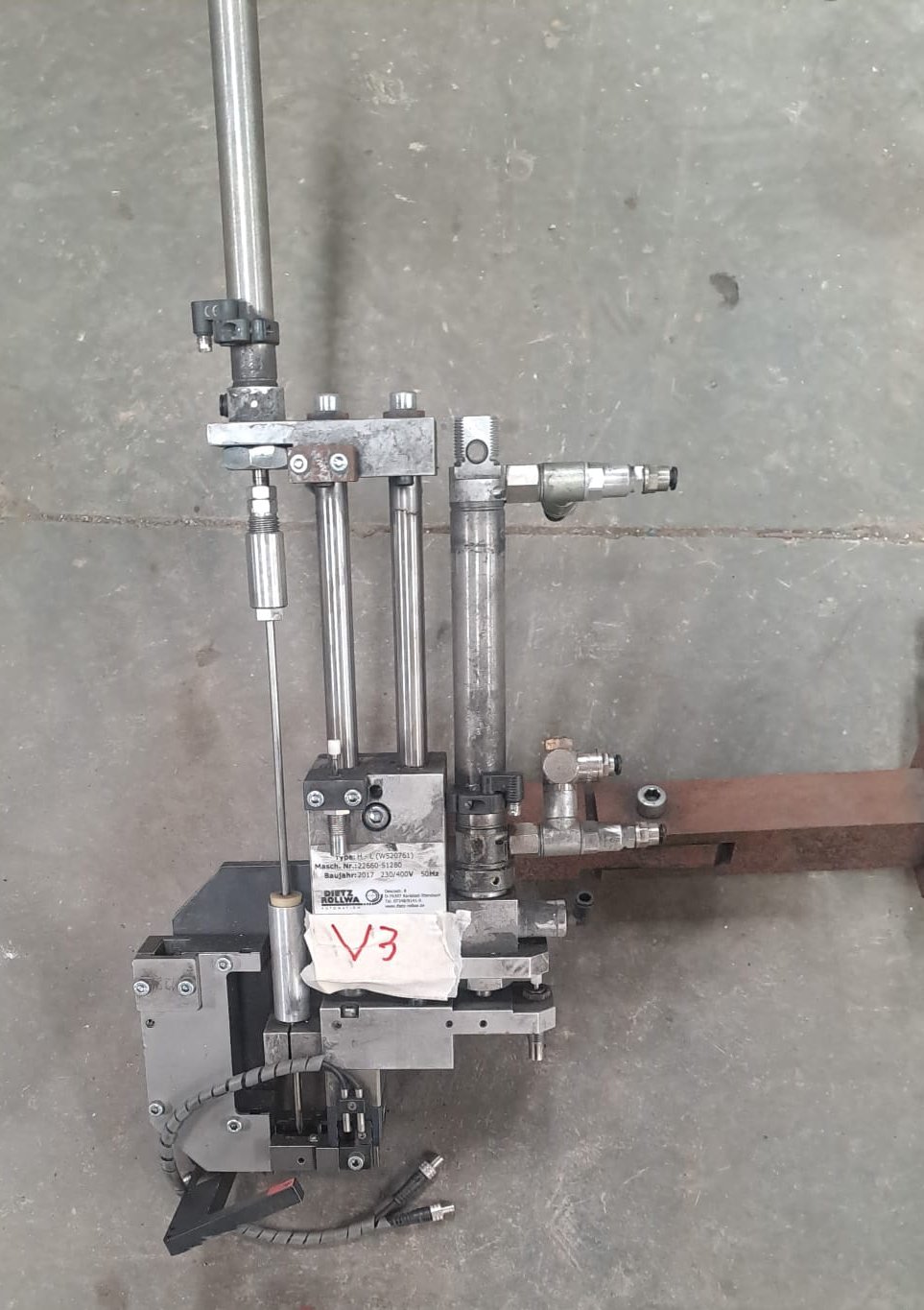 Usado Alimentador vibratorio DIETZ ROLLWAZ F E (W520761) #V-3