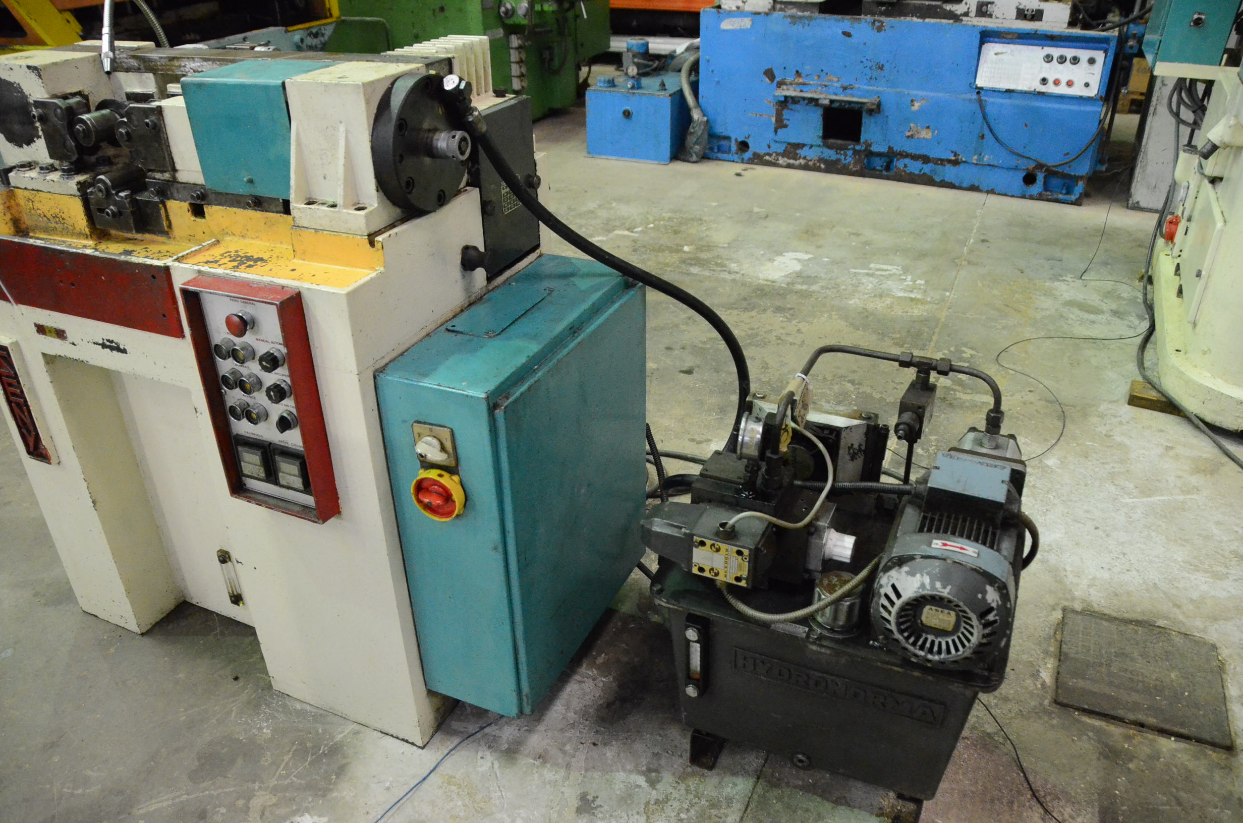 Usado Laminadora de roscas SENY D-40 H #4608