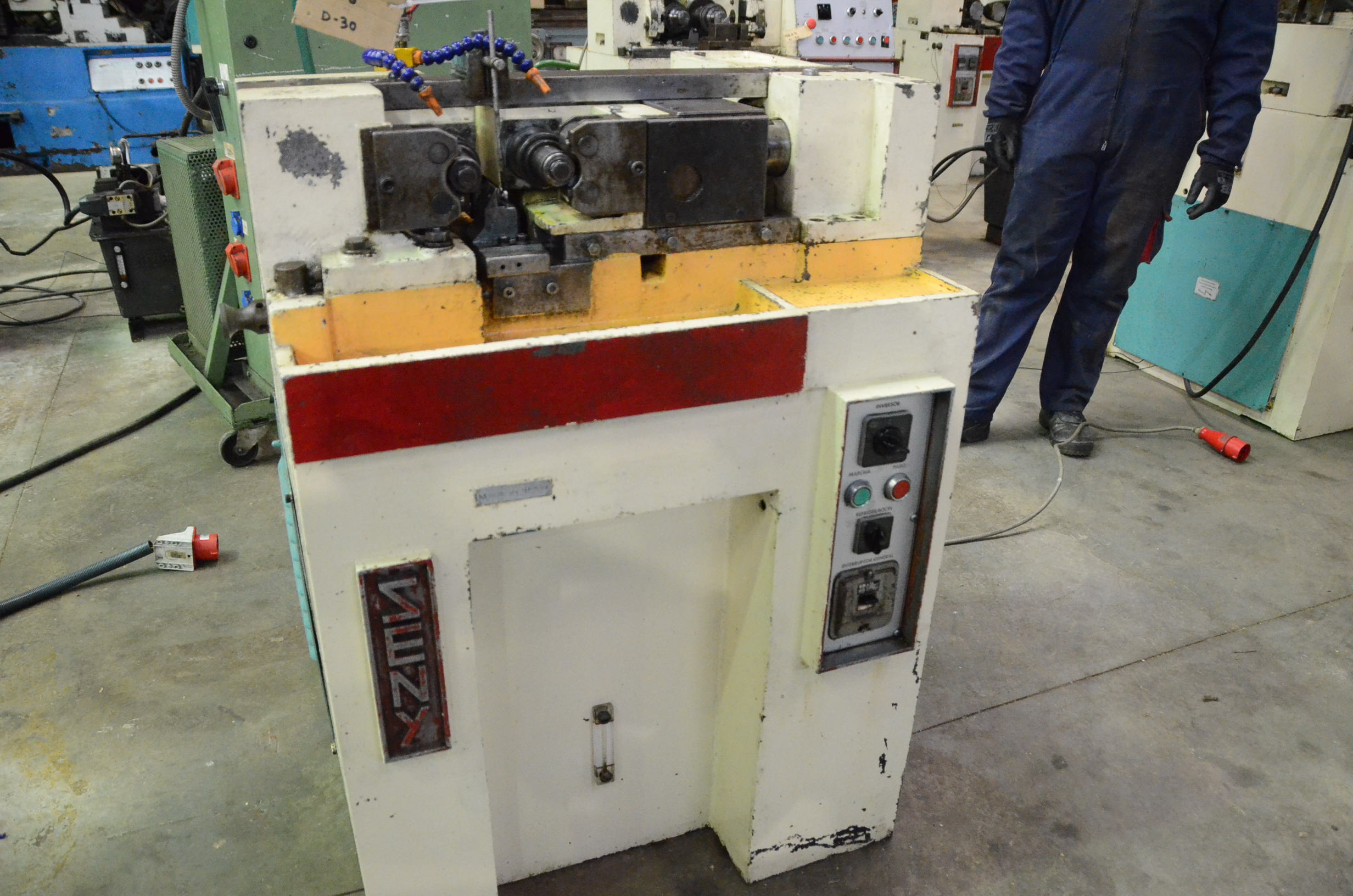 Usado Laminadora de roscas SENY D-30 E #4606