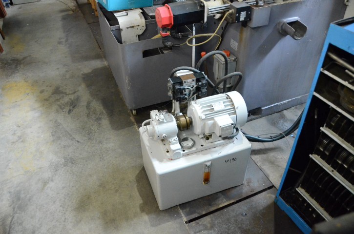 Usado Talladoras de Cortador DEMM SRI 220 CNC #4490