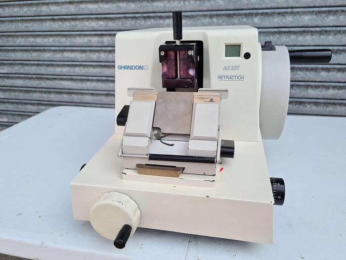 Used Shandon AS325 Retraction Rotary Microtome