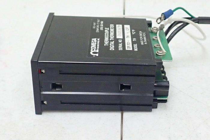Used Omega DP701 Microcomputer Thermocouple Digital Thermometer