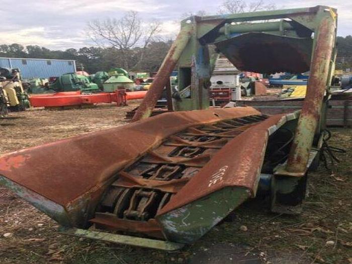 Used VK MODEL 600 SELF CENTERING INFEED CONVEYOR