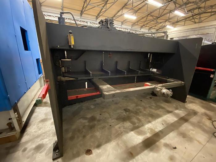 Used Malco Hydraulic Shearing Machine 3mx6mm