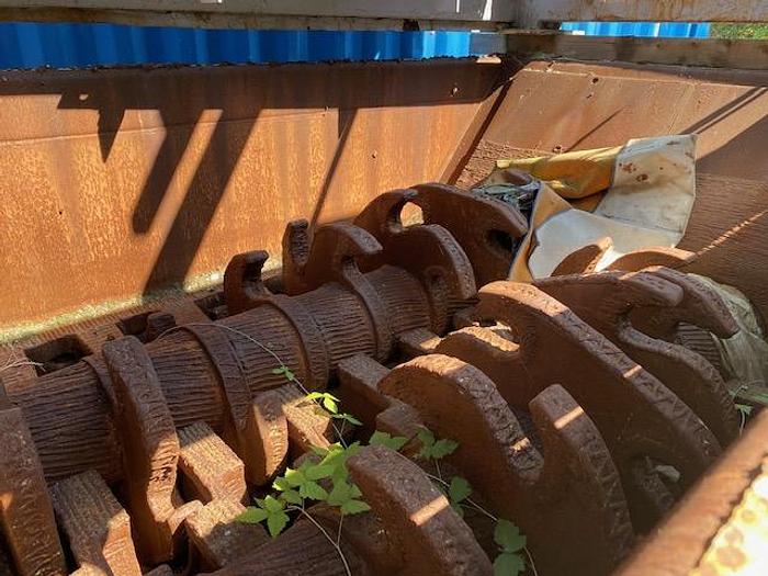 Gebraucht Shredder Metso M&J 4000-8