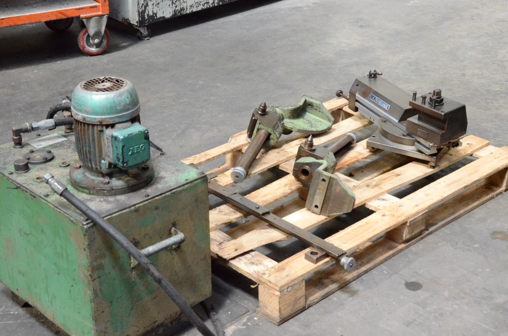 Usado AMUTIO CAZENEUVE Accesorios Tornos #A-11