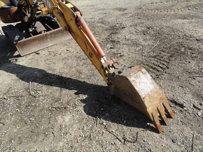 Used 2006 John Deere 27CZTS