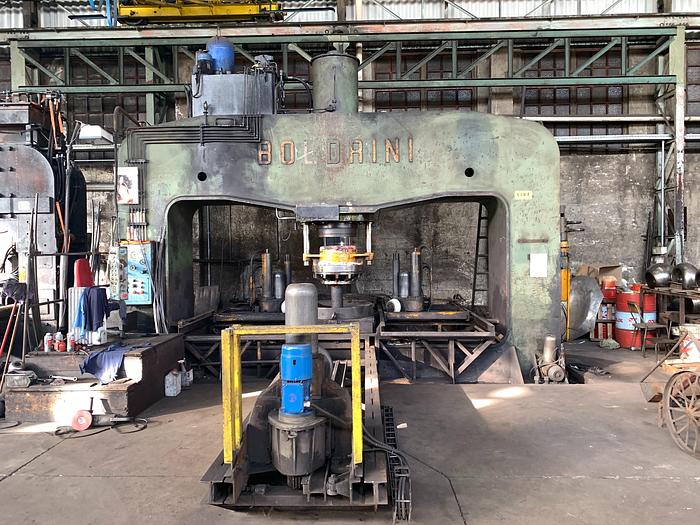 Installata Pressa Idraulica per Fondi BOLDRINI PAO