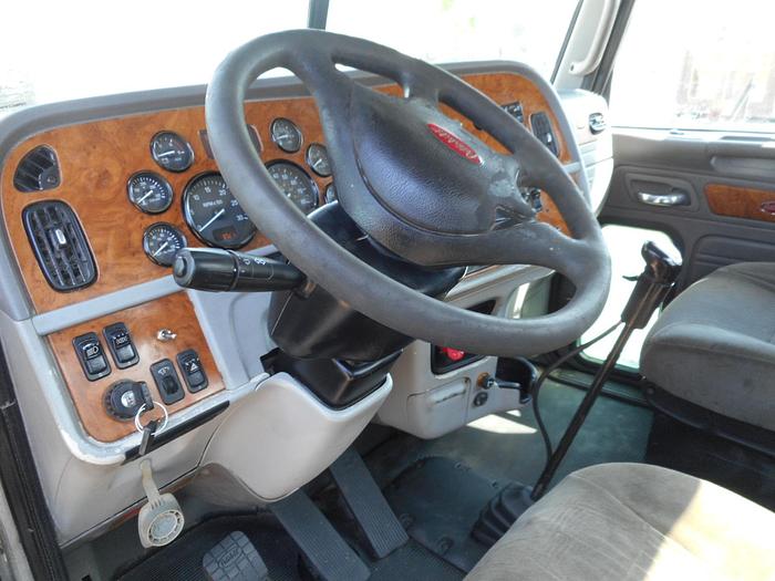 Used 2009 Peterbilt 386