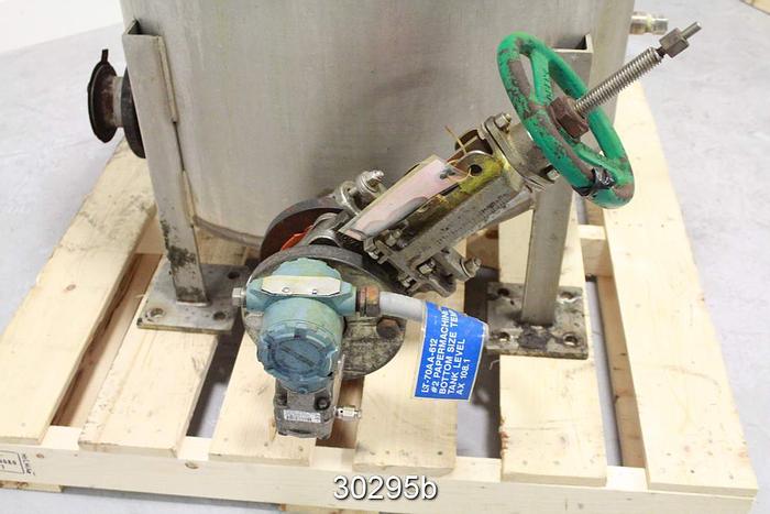 Used Stainless Steel Mixing Tank, 30" Diameter, 40" Height, witn Lightnin XJ-30 Top Mount Agitator #30295