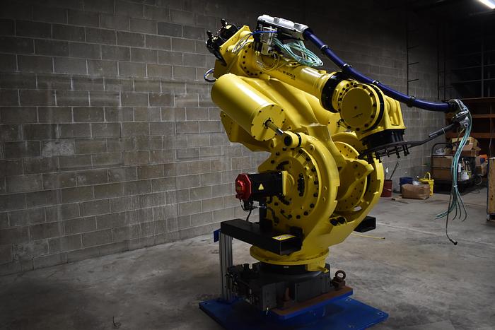 Refurbished FANUC - M-900iA/600 Robot W/ R-30ia controller, Very Clean Vision and Line Track