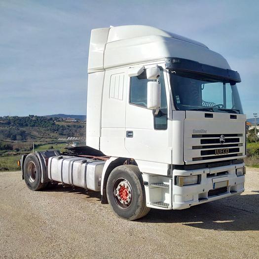 Usado 2001 IVECO Eurostar 440E43T tractor unit