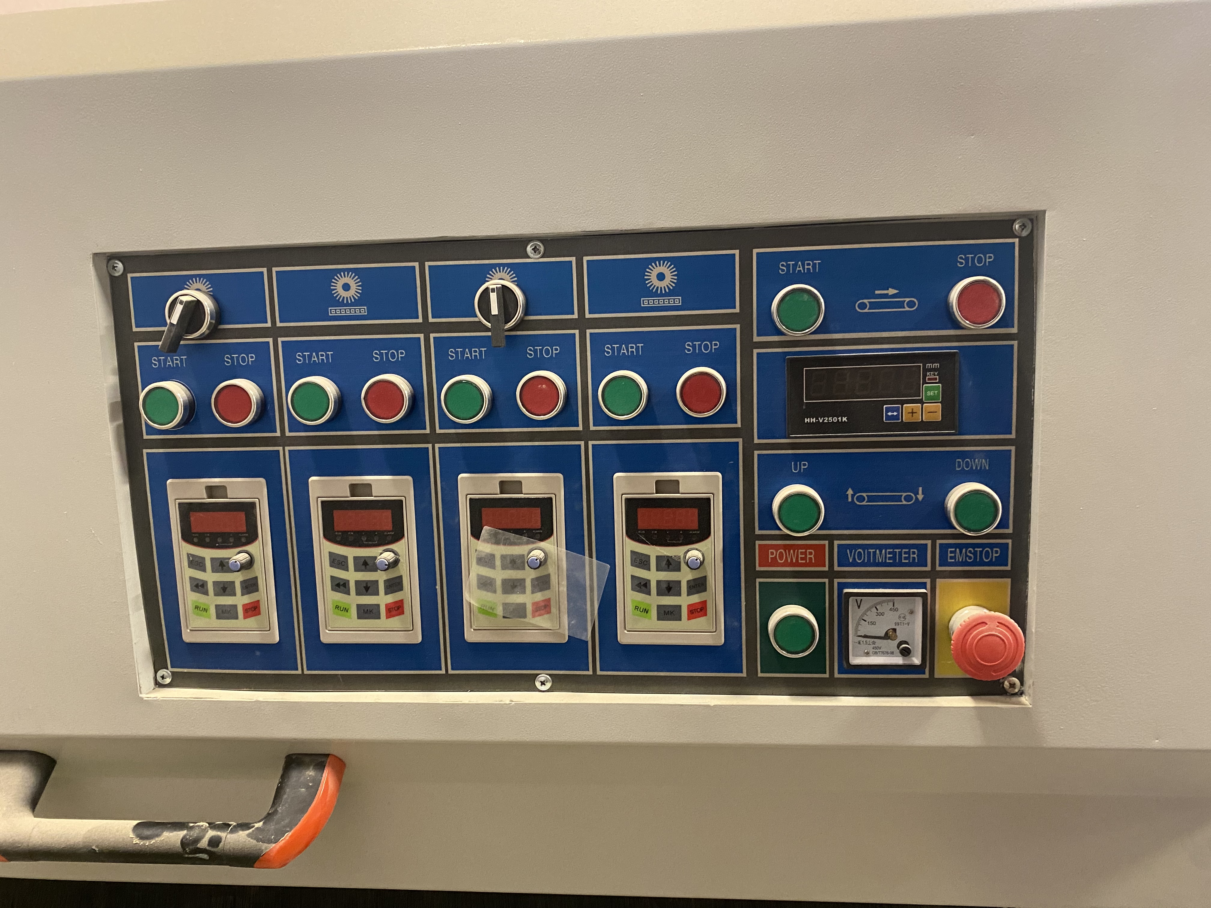 Used 2017 Quingdao KC1000-2YP-4R 18 discs sanding brush 4 long sanding roller sanding machine