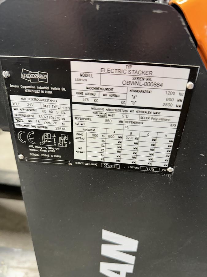 Gebraucht Doosan LSM12N Hubwagen / Elektro-Hochhubwagen