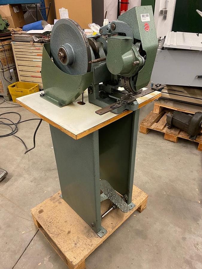 Gebraucht Hang 103 LOK Ösmaschine