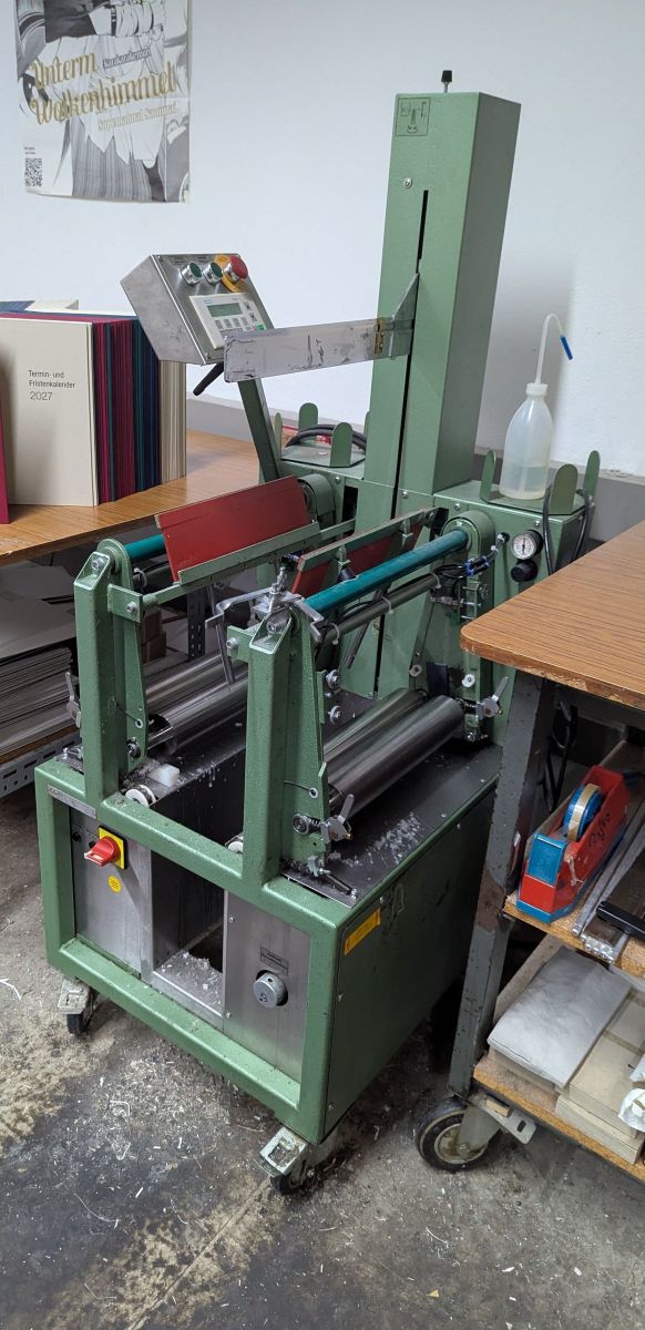 Gebraucht 2001 Schmedt Präleg HHS 1805 Bucheinhängemaschine
