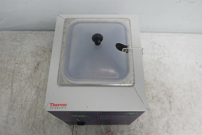 Used Thermo Fisher Scientific Model 2829 2.5L Precision Water Bath 51221046