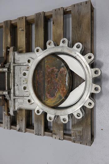 Used True Line 16" Hand Operated V-Port Knife Gate Valve #43840