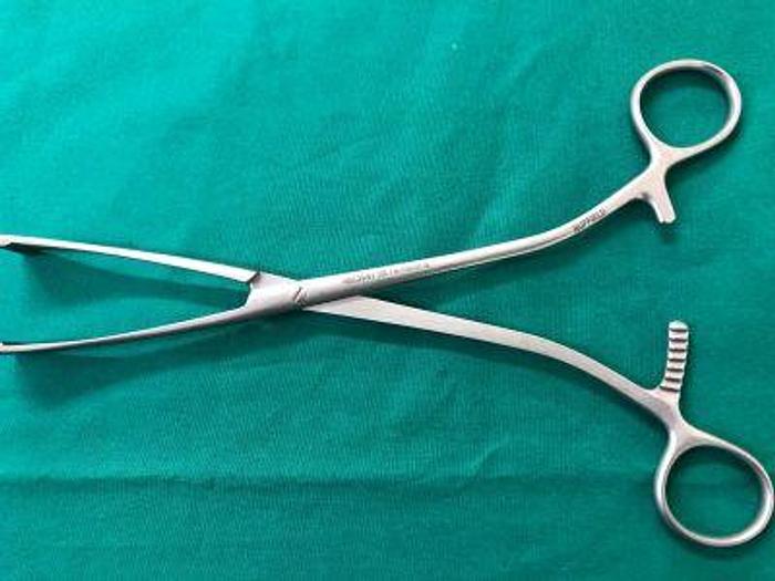 Used Forceps Artery Caesarian Green-Armytage Straight 205mm AESCULAP FM-500-01-S
