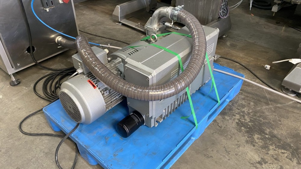 Used Webomatic automatic double chamber vacuum machine