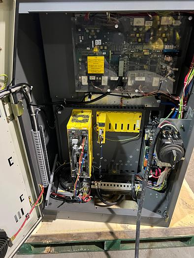 Used FANUC M-6iB/6S
