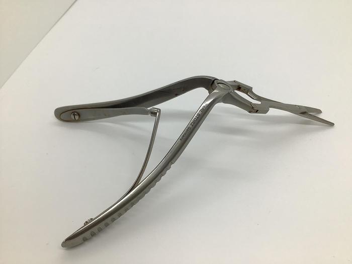Used STORZ Scissor Becker Caplan Septum Double Action Jaw 95mm Working Length 468500