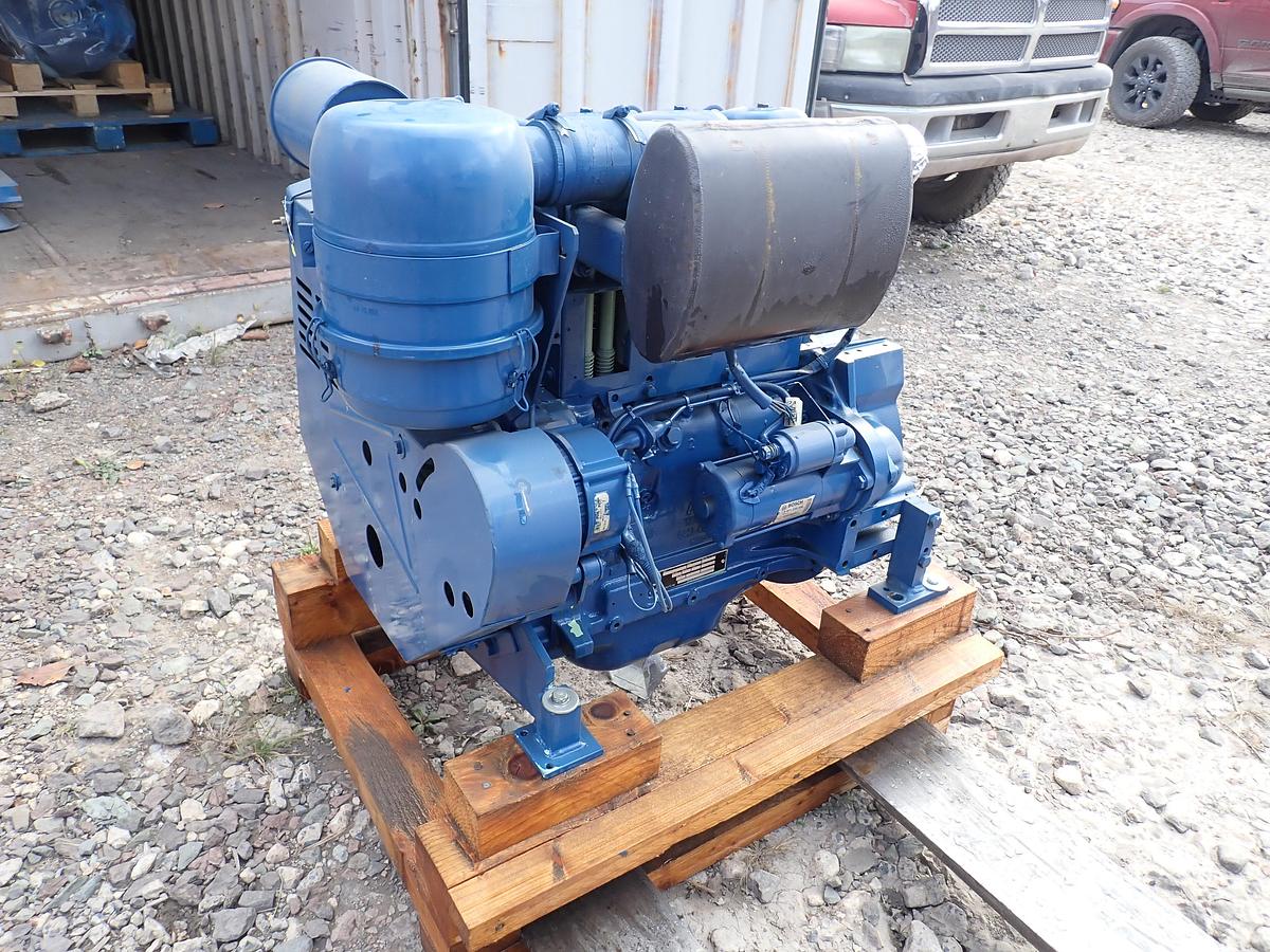 2007 Deutz F3L914 Diesel Engine NEW UNUSED!