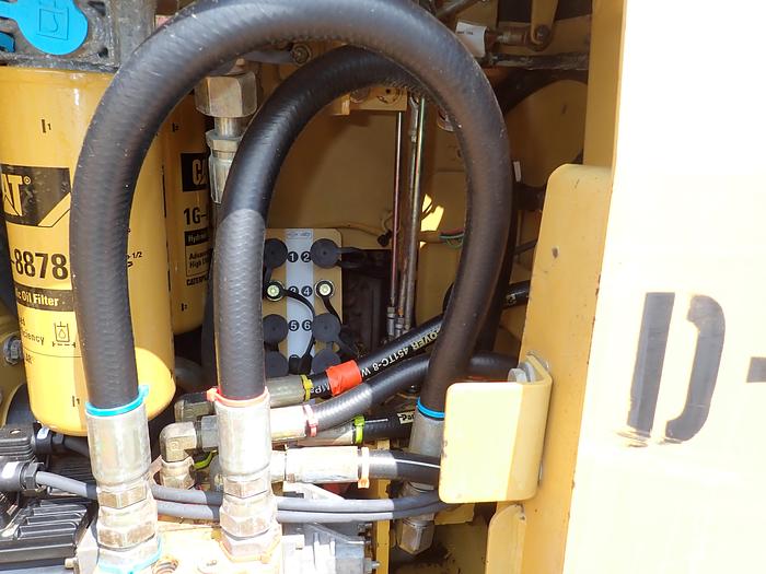 Used 2005 CAT D5G LGP