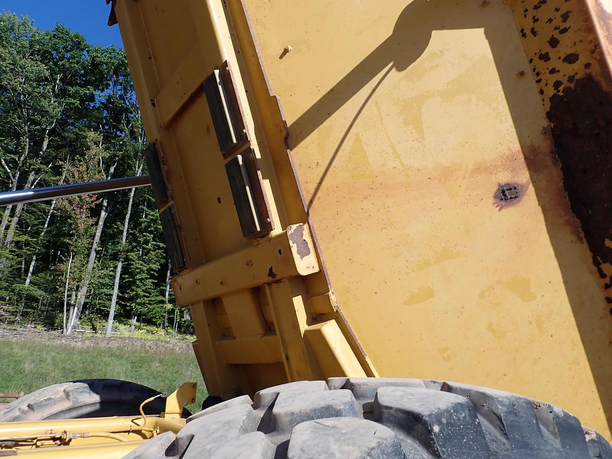 Used 2011 CAT 740 Articulated Haul Truck 7900 HOURS!